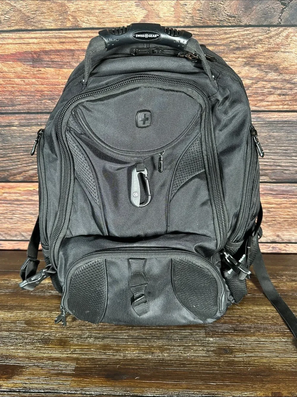 SwissGear Black Men's Everyday Travel & Laptop Backpack